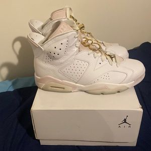 Jordan 6 Retro Gold Hoops (W)